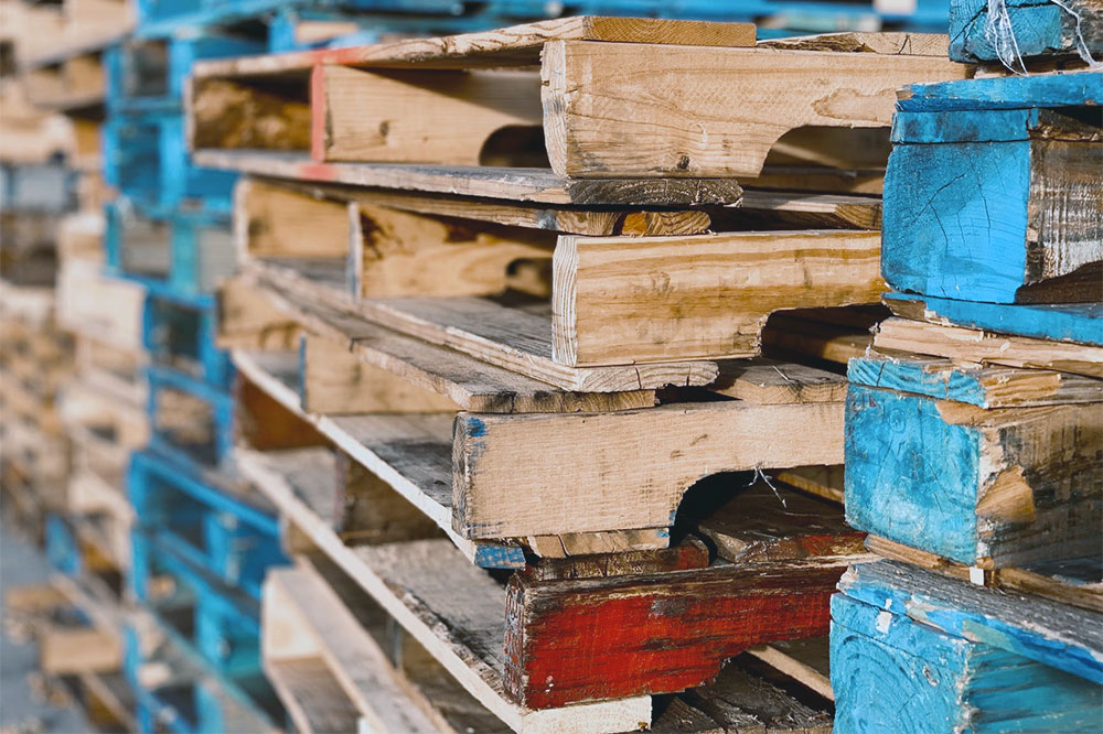 Who Buys Wood Pallets? 9 Places to Sell Recycled Pallets [2023]